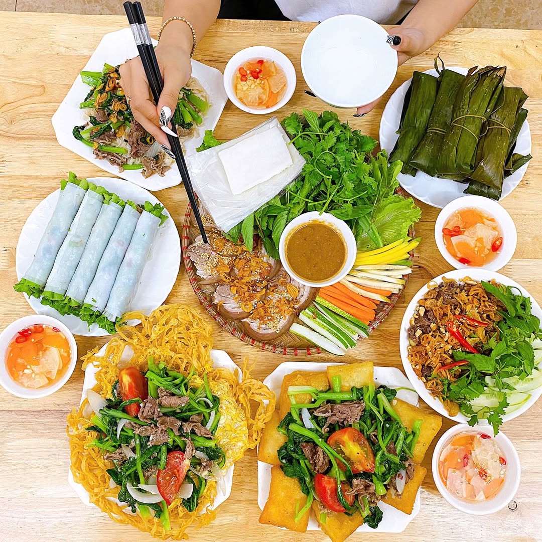 Ảnh 1 của tin: Tuyển nhân viên chạy bàn ca trưa/tối, quán phở Nguyễn Gia Hải Phòng